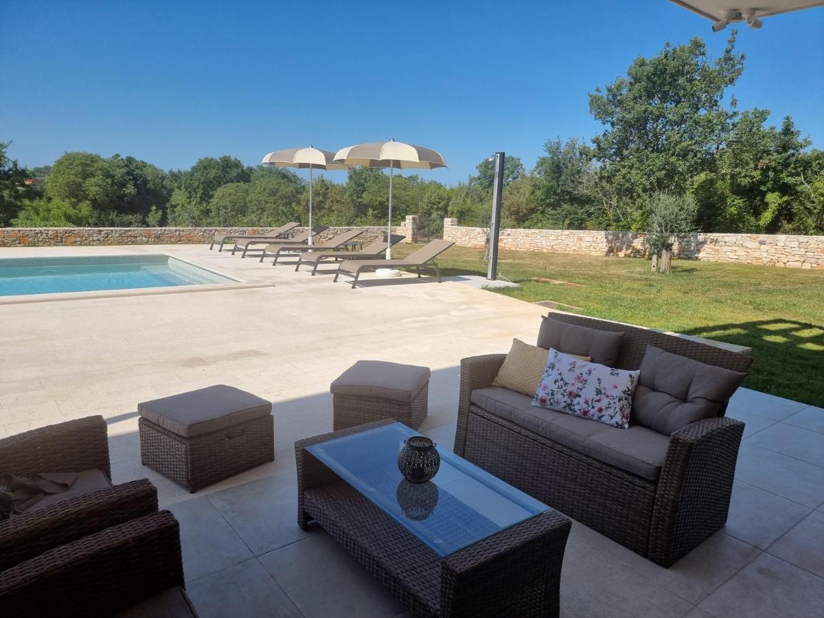Luxury Villa Serena 2022 - With Heated Pool Cukrici Exterior foto